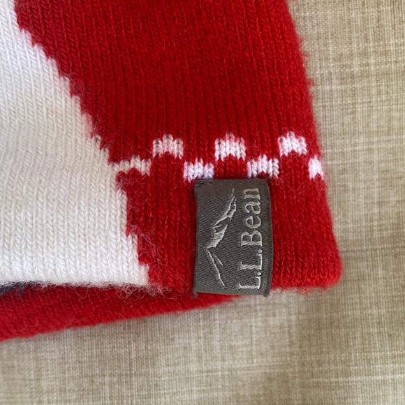 L.L. Bean Red and White Knit Beanie - Picture 2 of 6